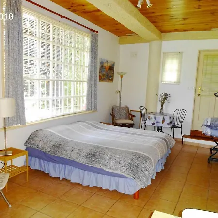 La Petite Bergerie In Drome Provencale Guest house *